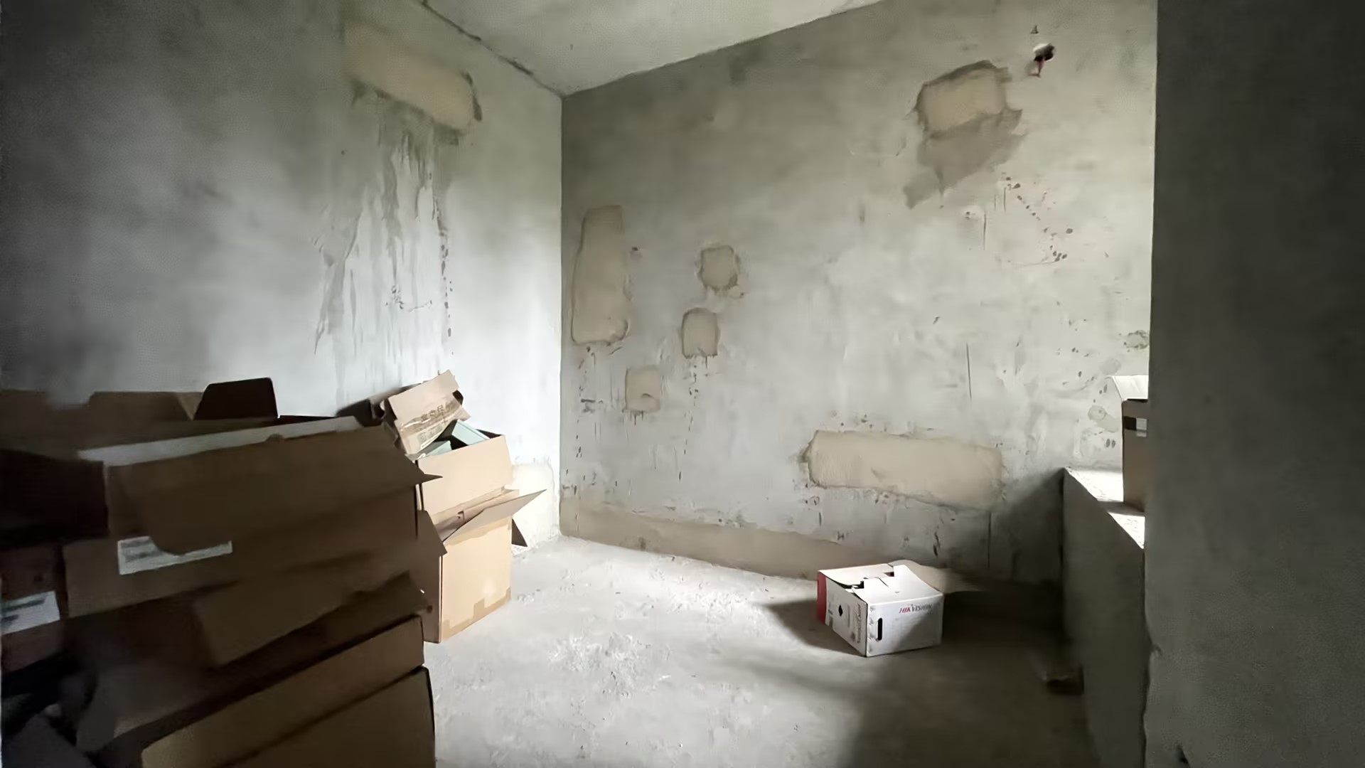 次卧