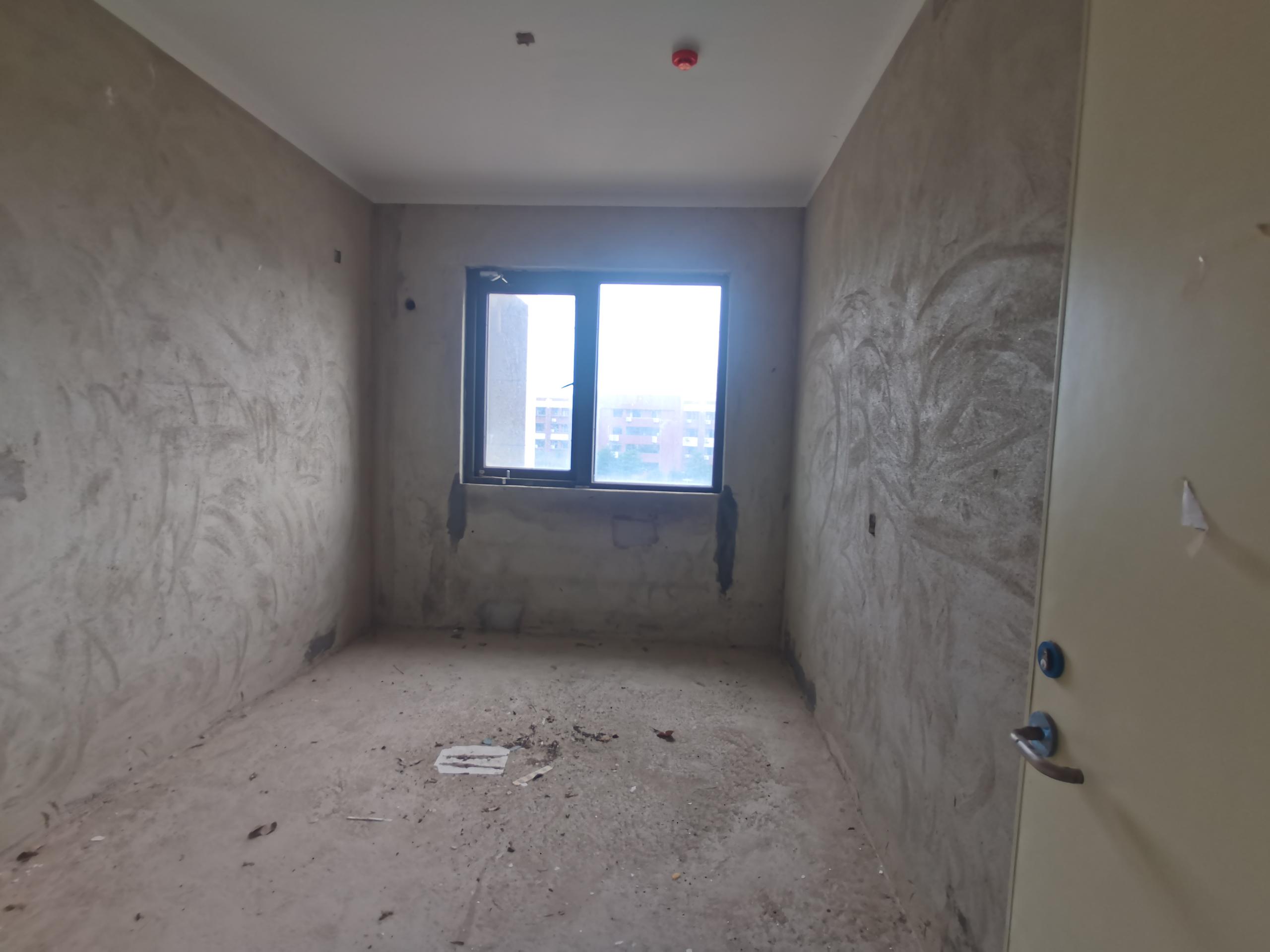 次卧3