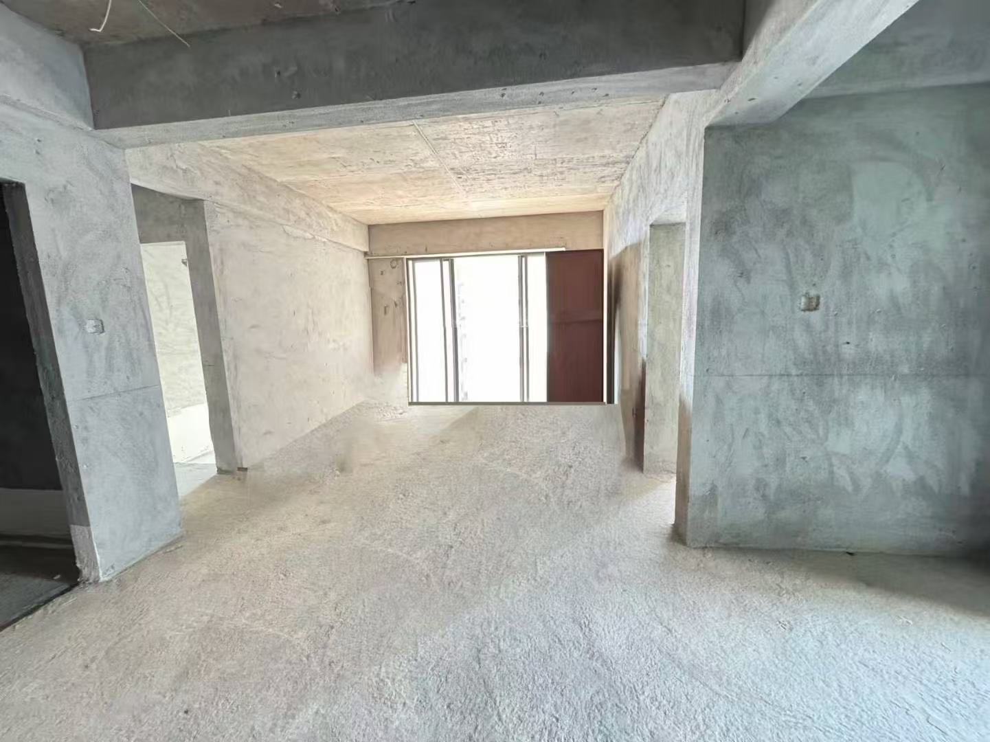 远大商圈 华盛国际公园 三房 小区环境好