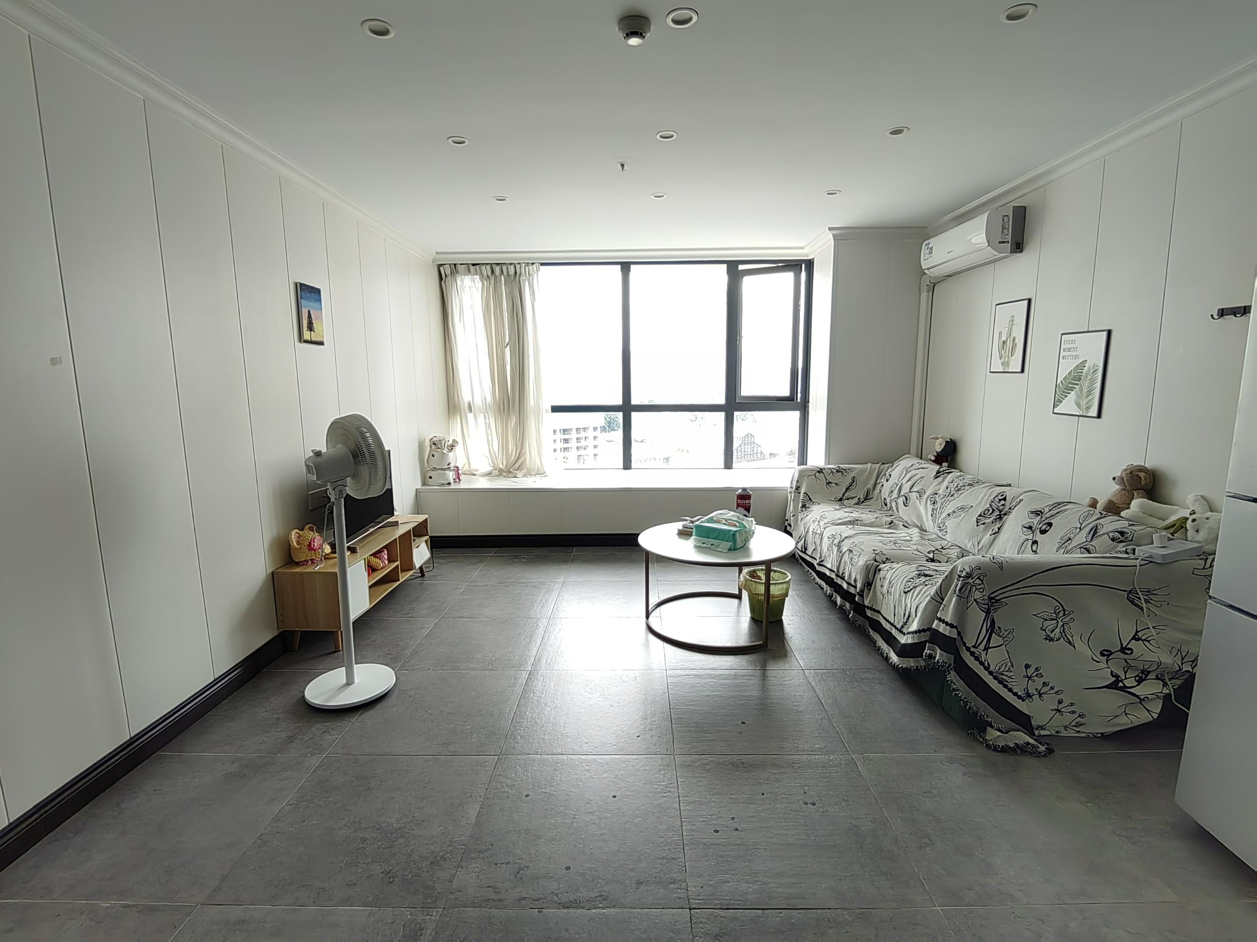 秀英万达 骏豪仕家商住楼 精装复式 看房方便 朝向安静