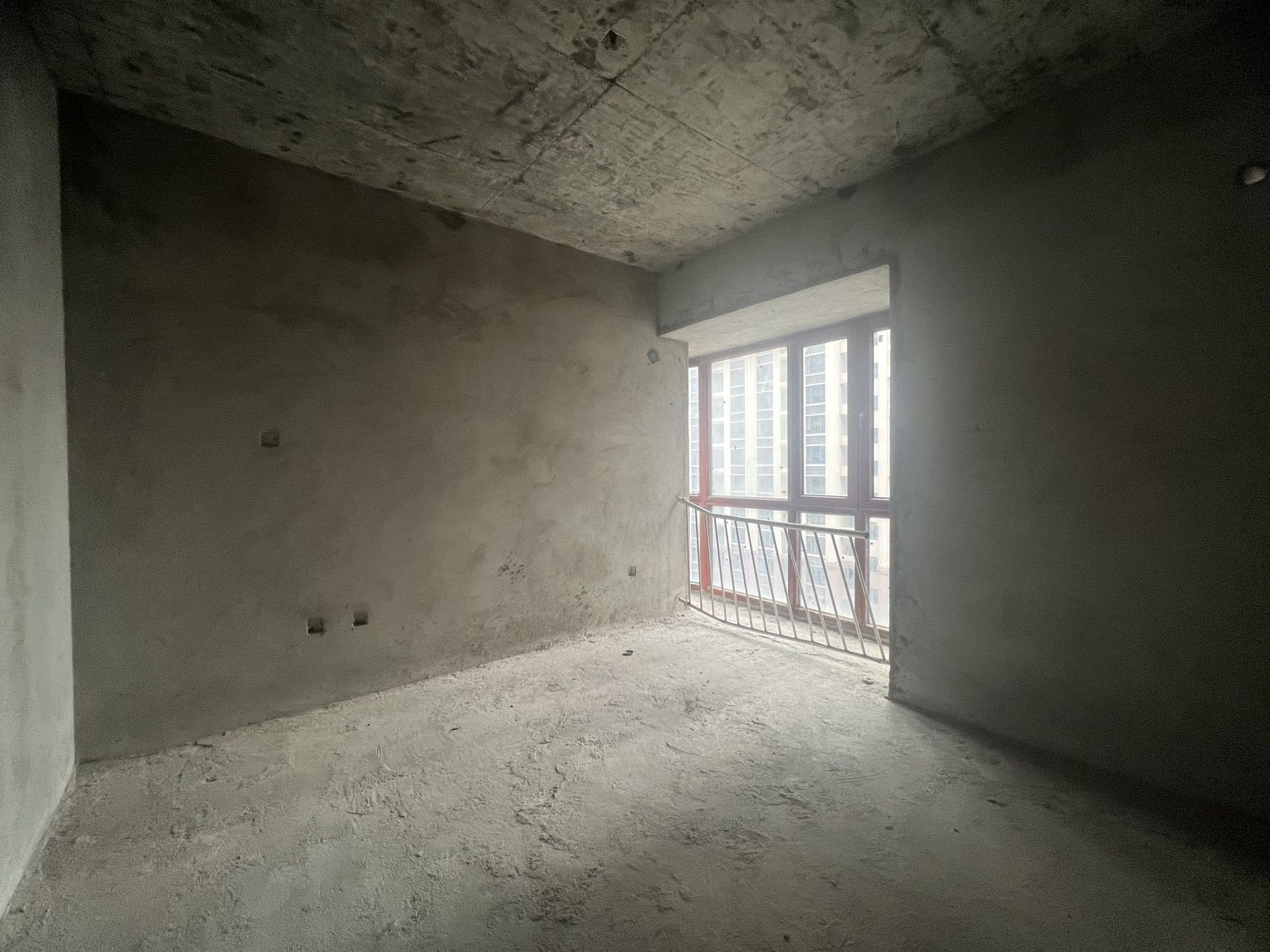 罗曼帝克  精致朝南两房急出