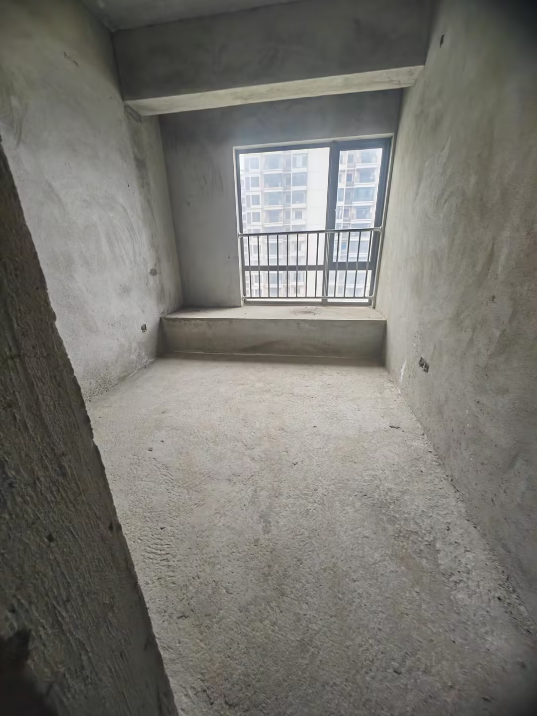次卧
