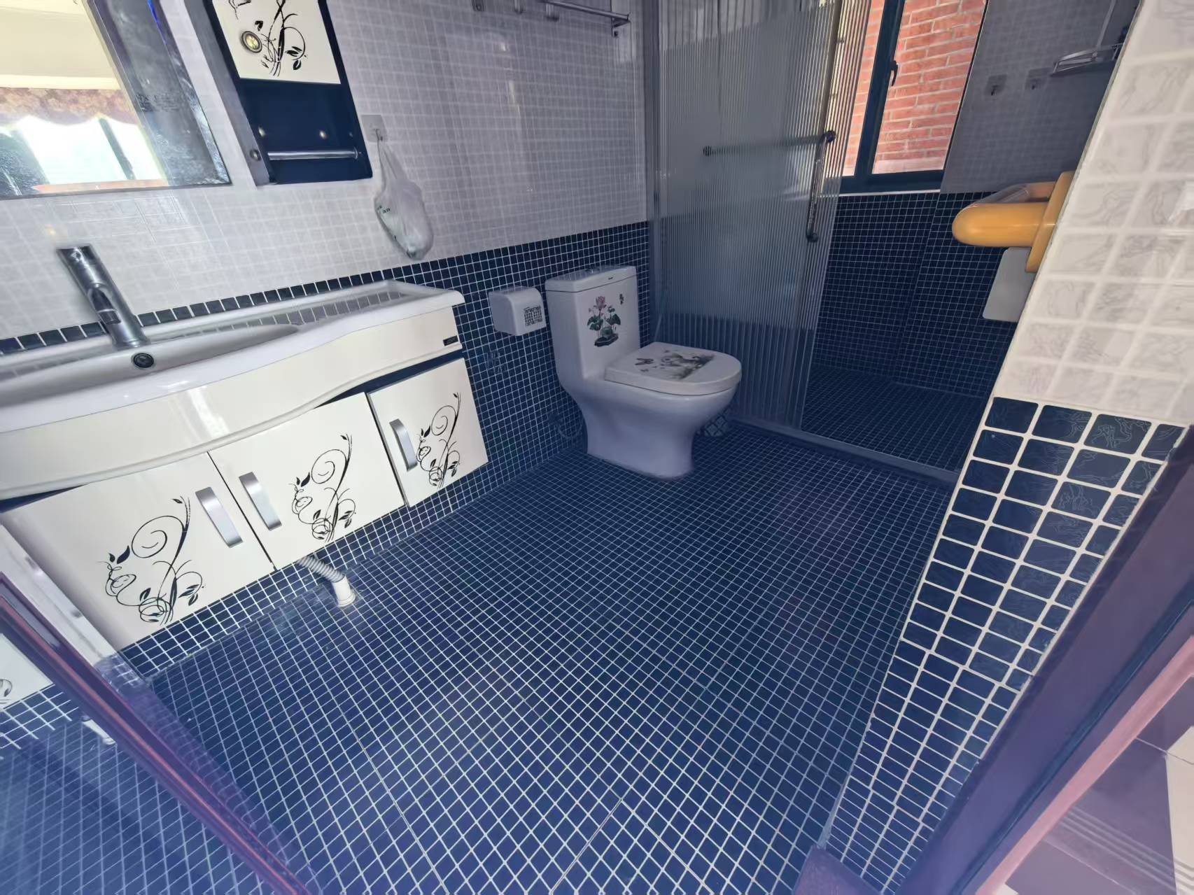 卫生间1