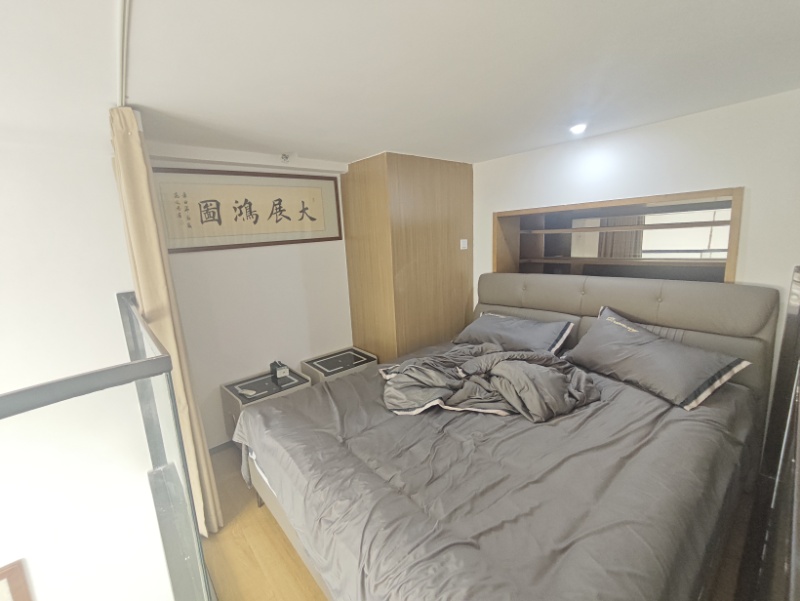 次卧