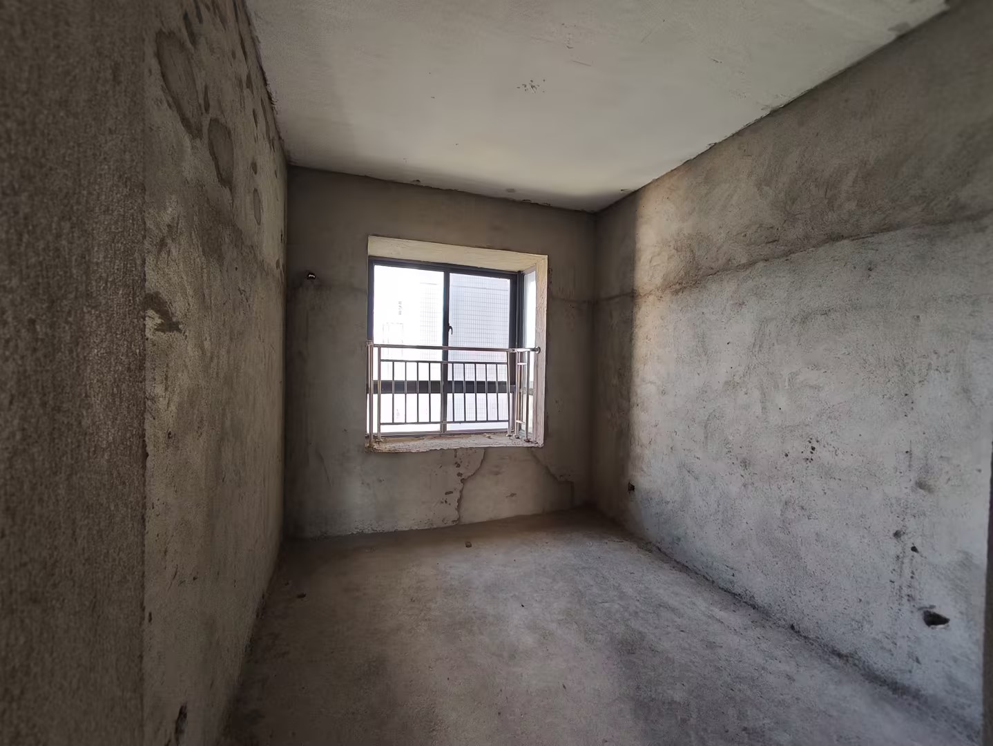 次卧2