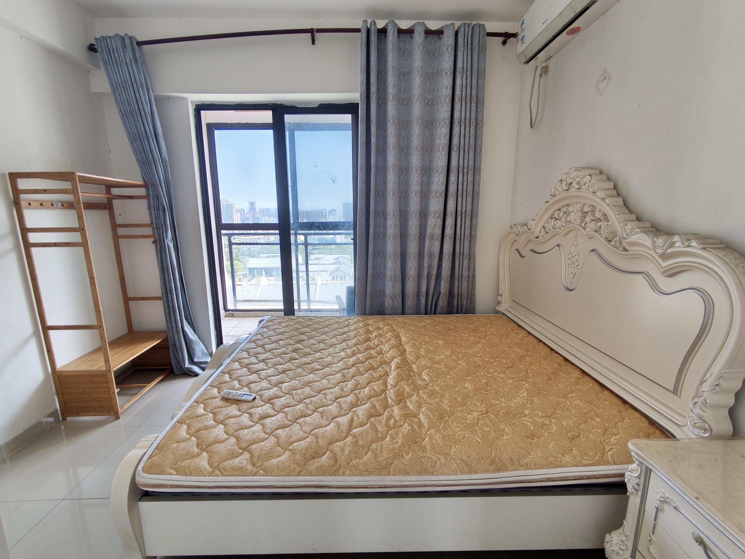 主卧