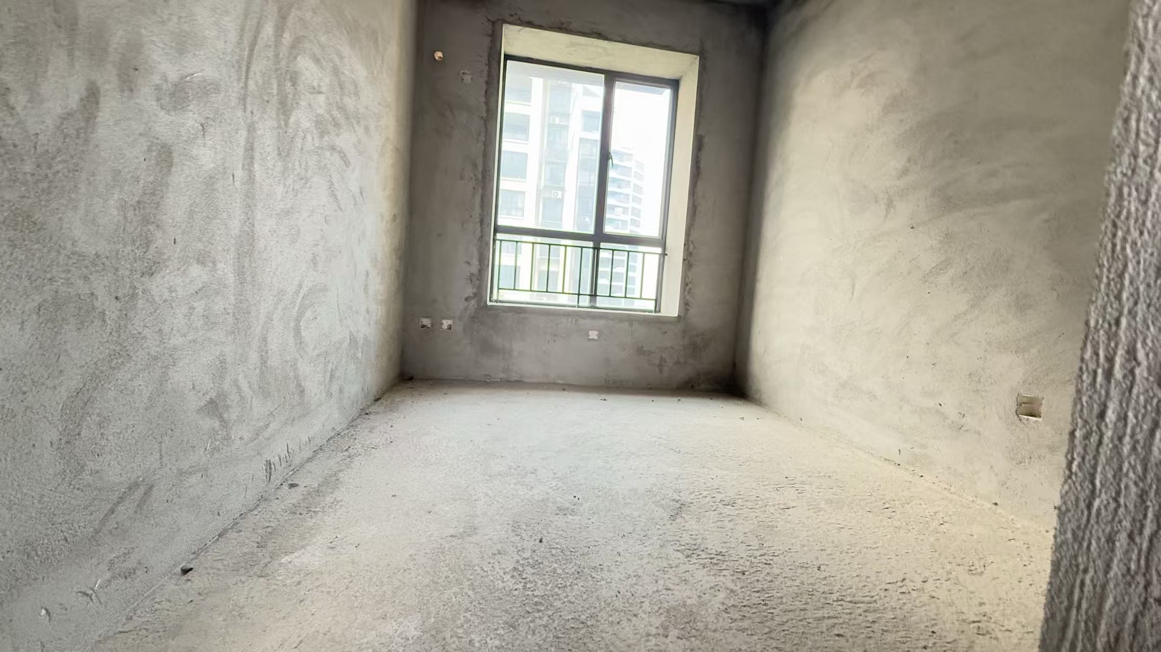 次卧2