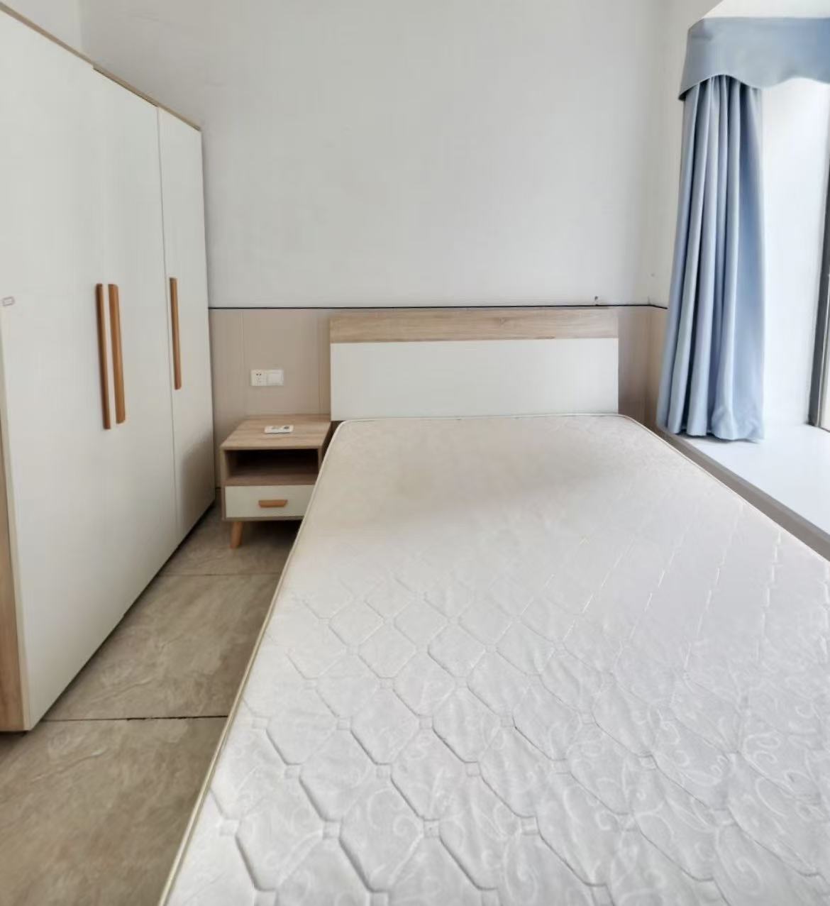 主卧