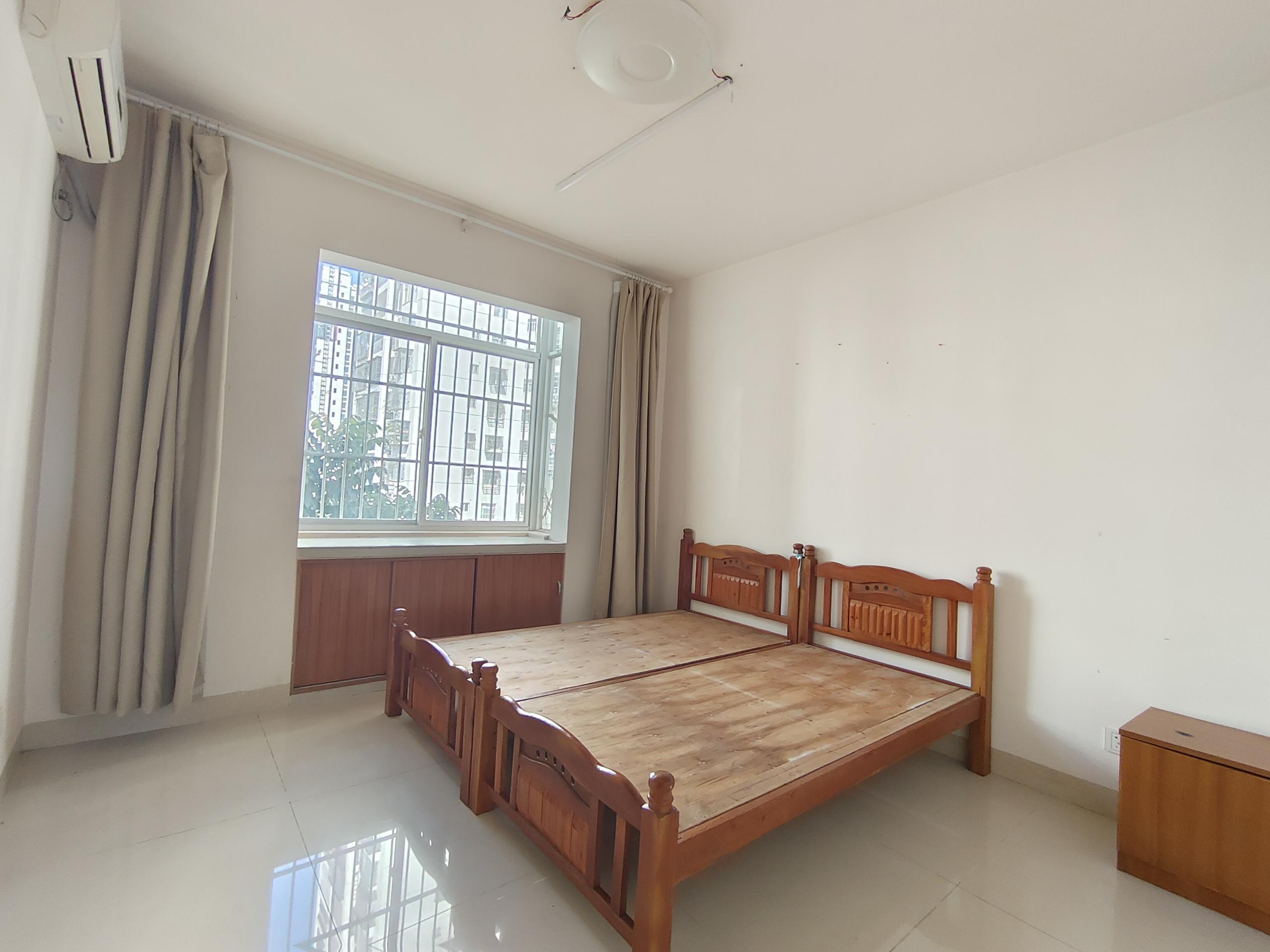 次卧1