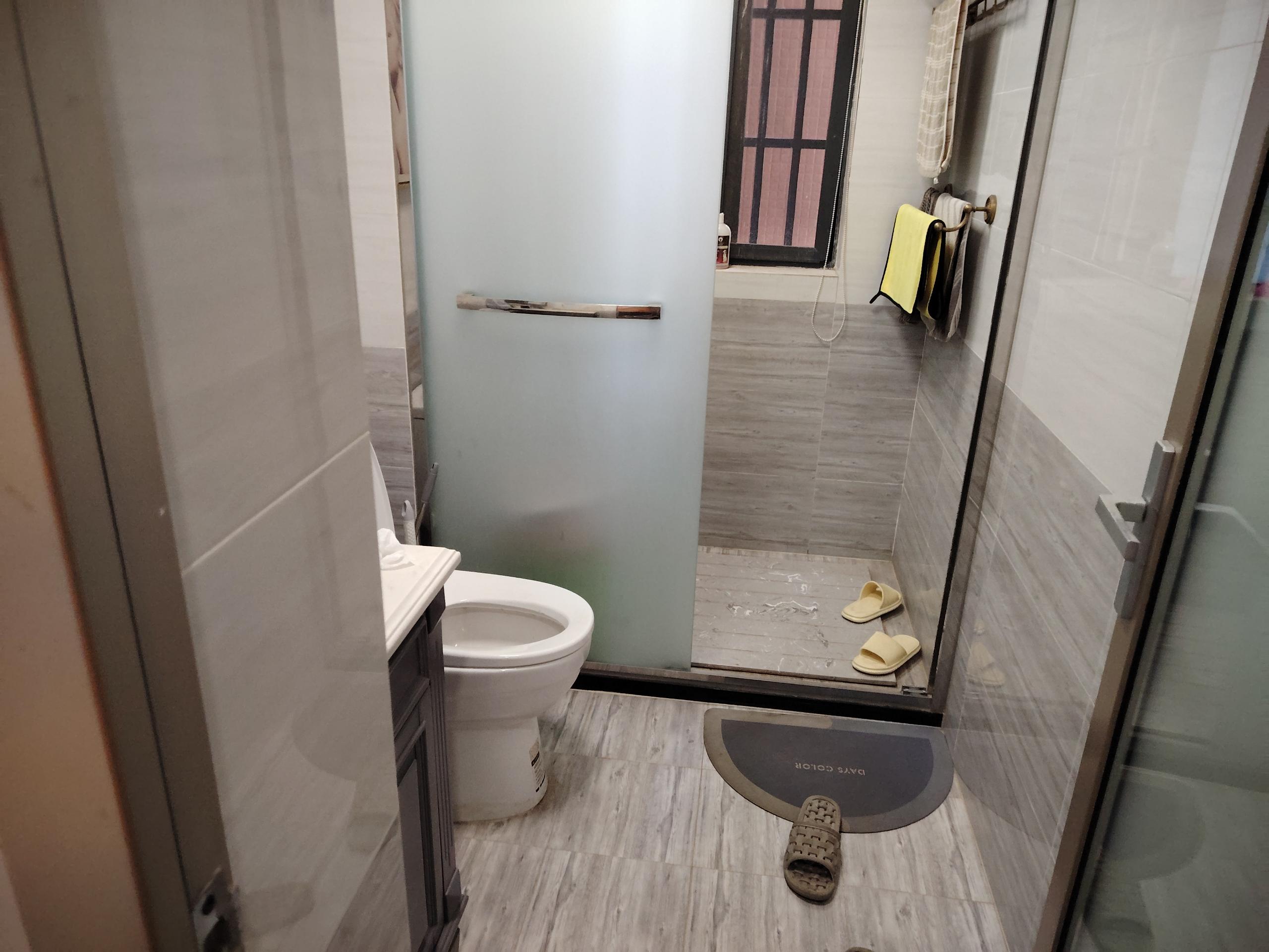 卫生间1