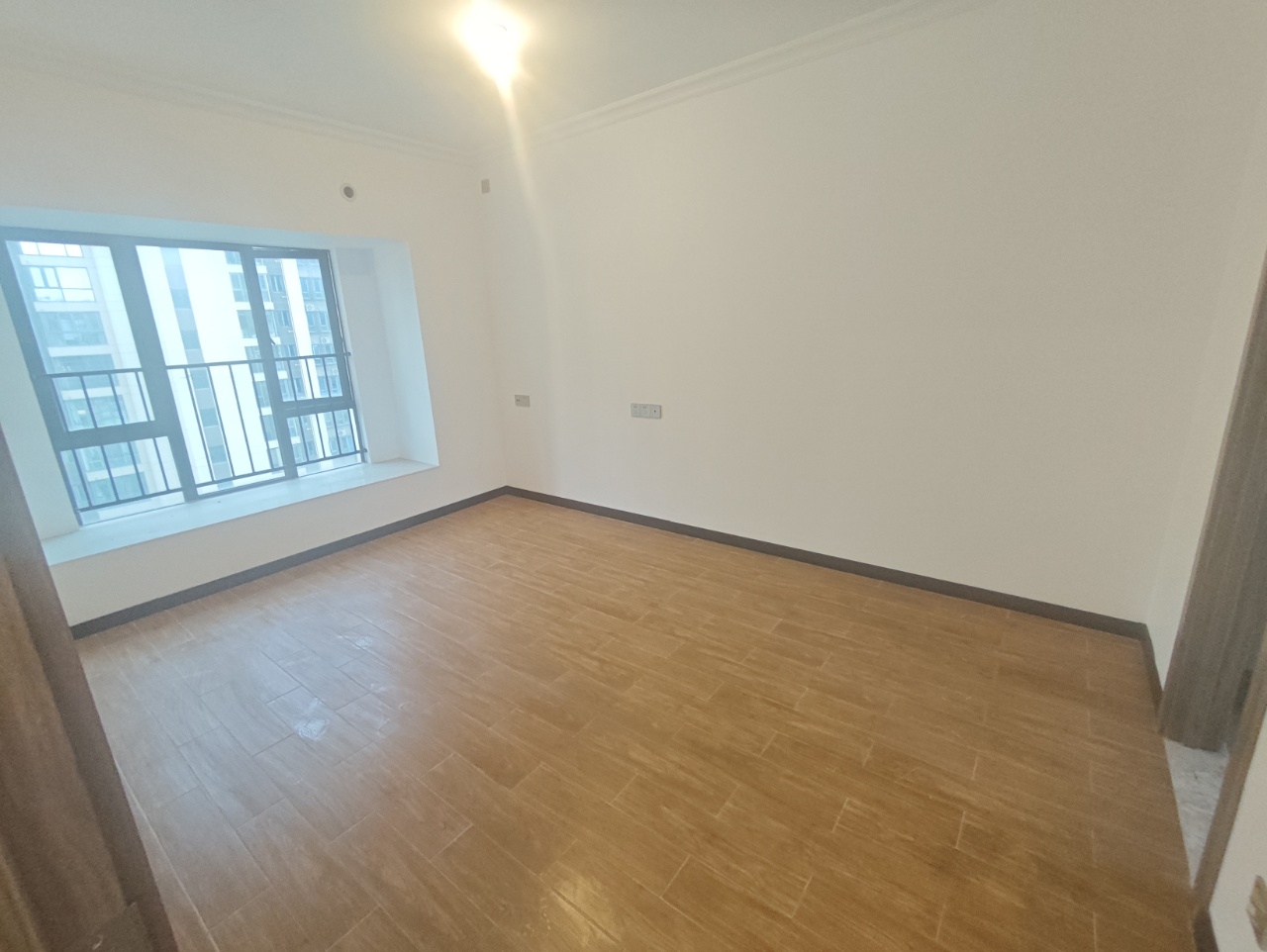 主卧