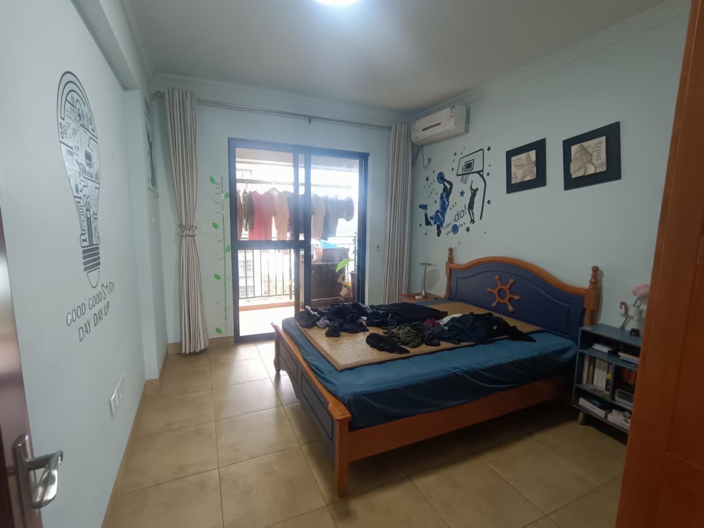 主卧