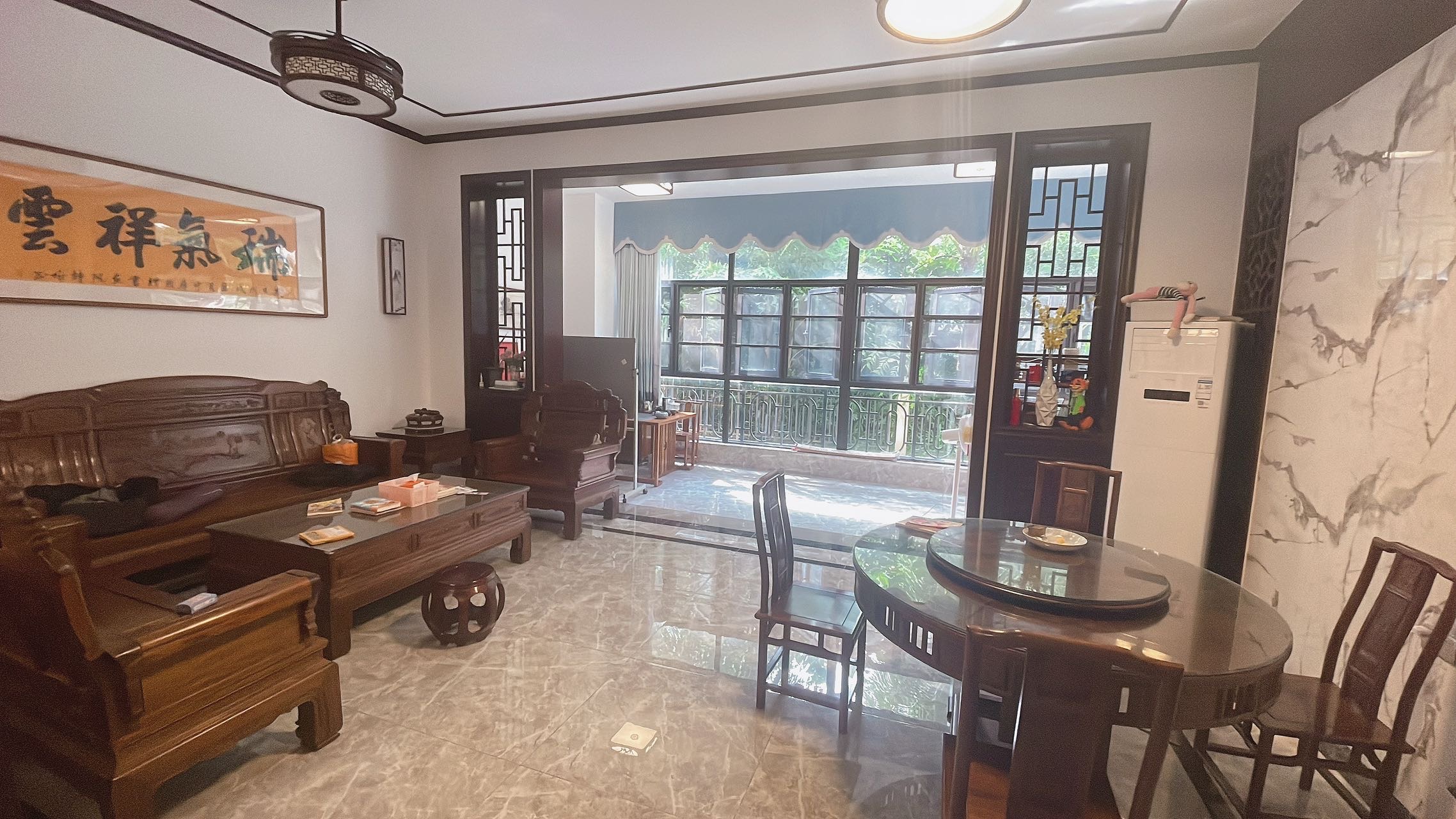 西海岸 高端小区 带花园  环境优美