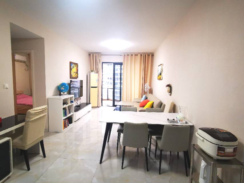 绿地海长流一期 两室两厅一卫 89平