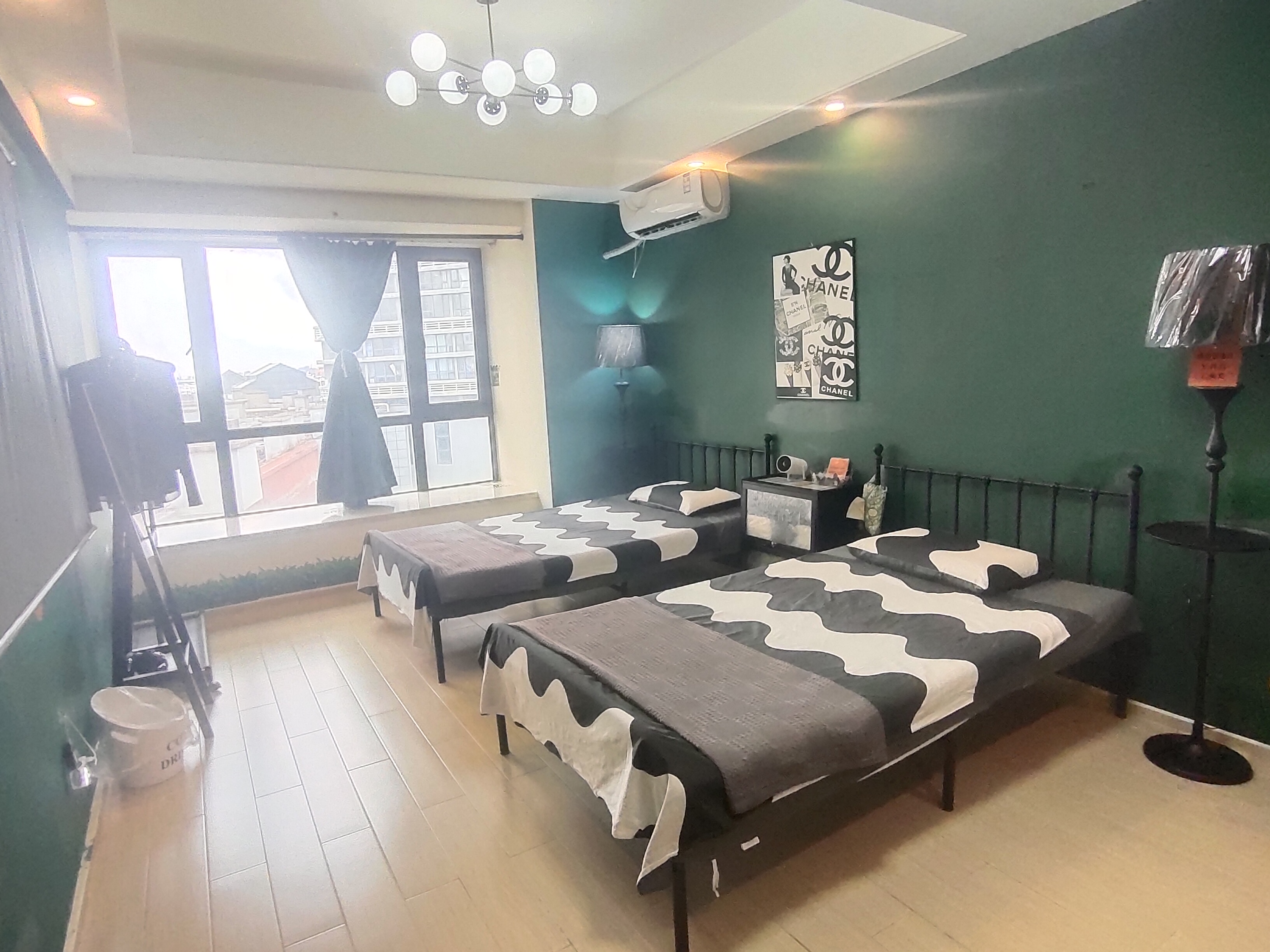 万达广场旁 骏豪仕家商住楼精装1房 房子很干净随时看