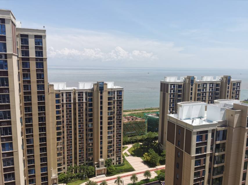 133四房二厅，业主诚心出售，一线海景 房