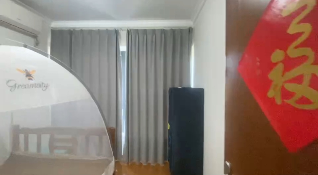 次卧