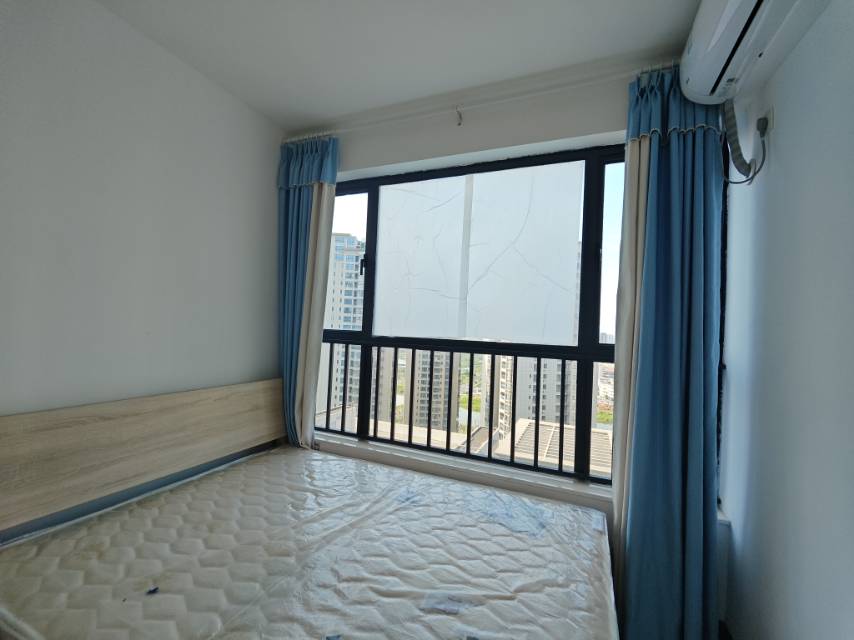 主卧