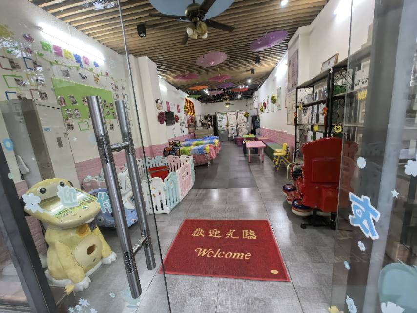 客厅