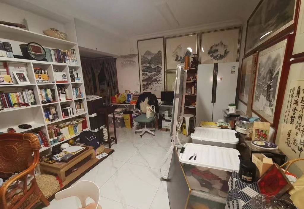 海鑫郦都 1房1厅 急售 药谷附近