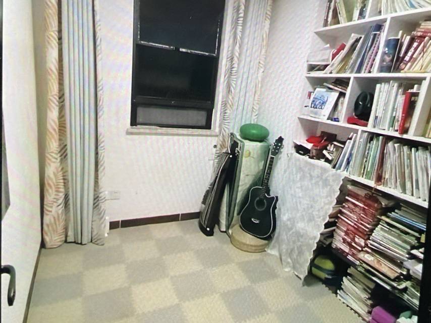 次卧
