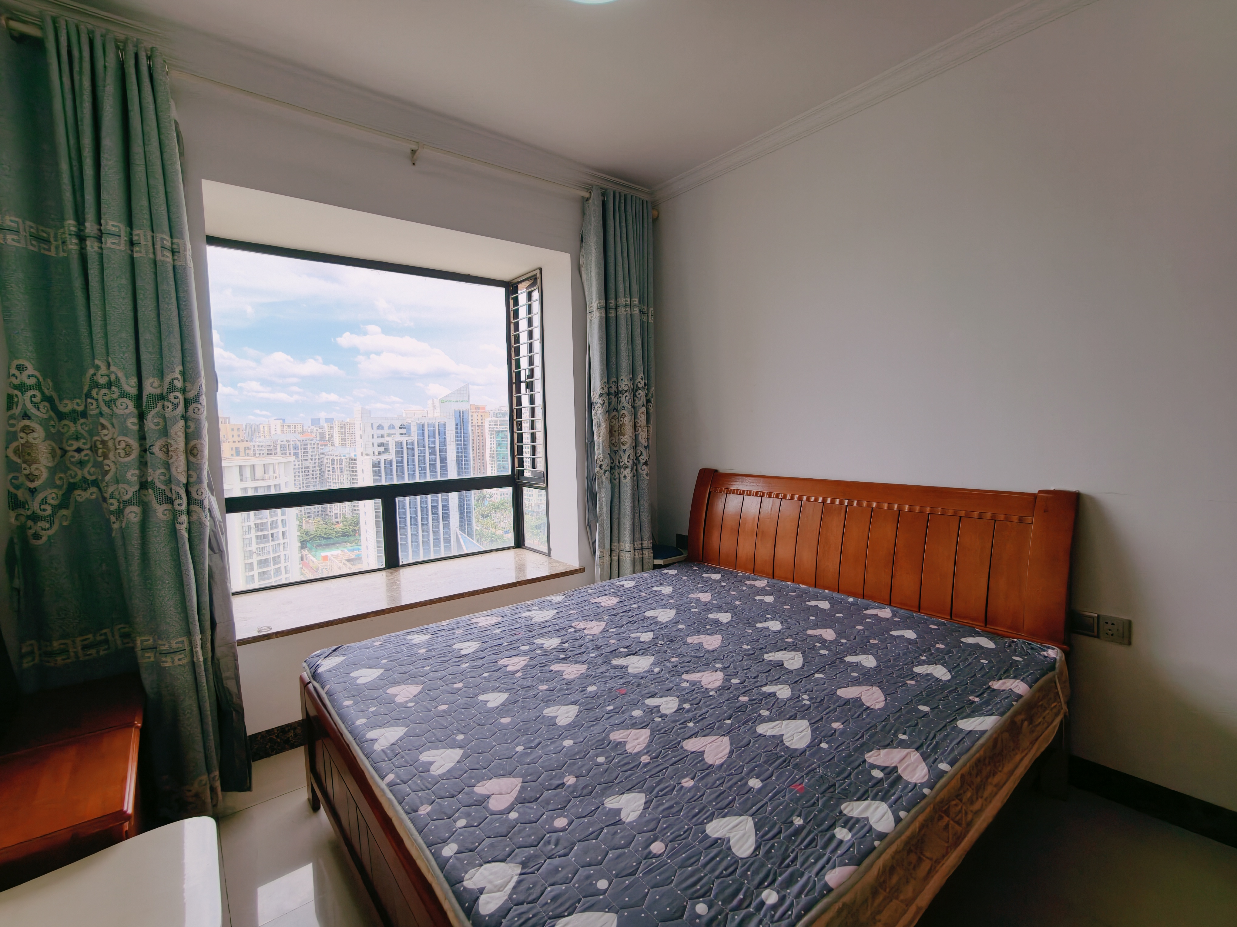 主卧