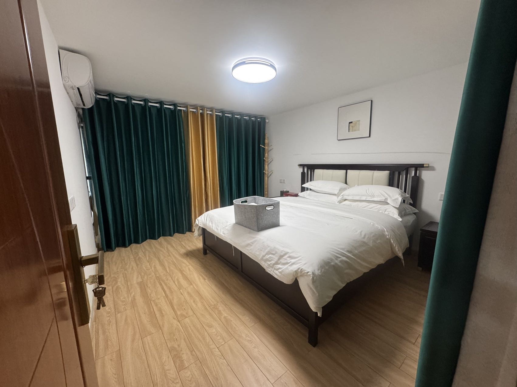 主卧