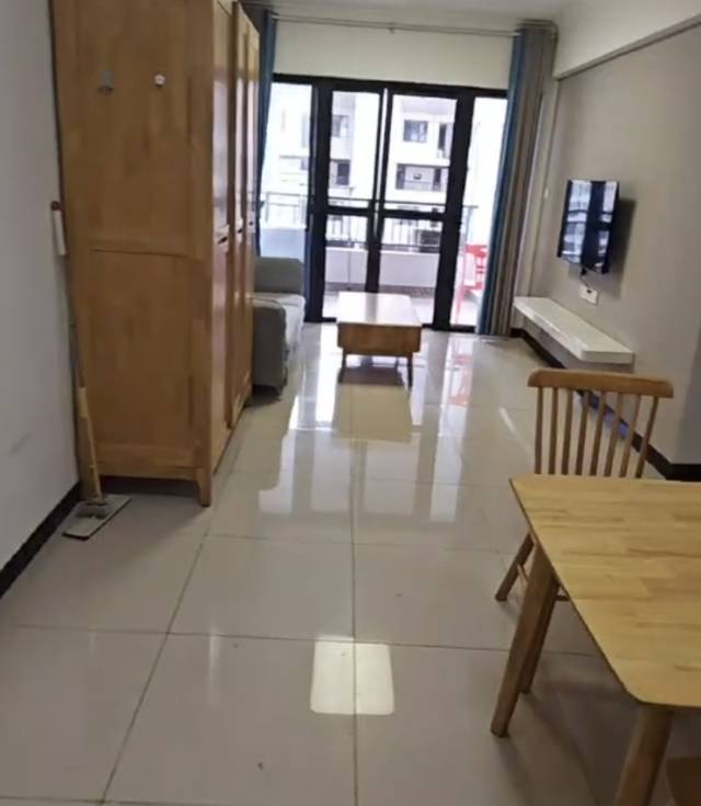 客厅