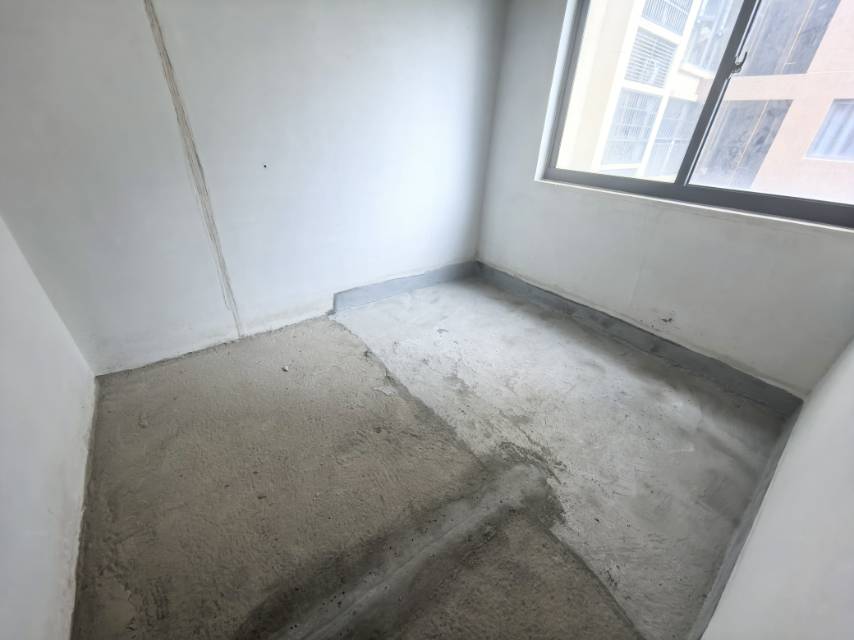 次卧