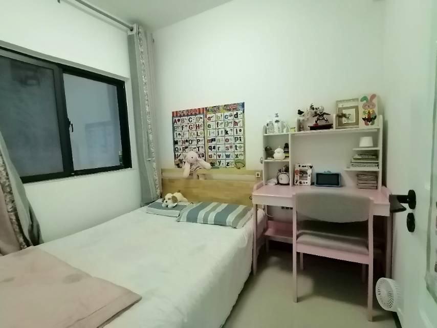 次卧